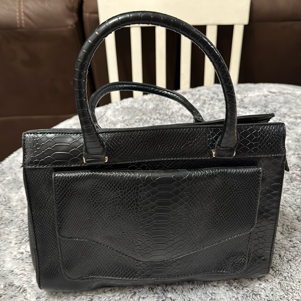 Classic Black Top Handlel Satchel Bag With Shoulder Strap Front Pocket Zipper